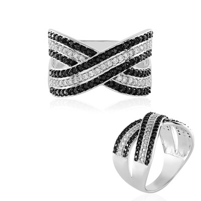 Bague en argent et Spinelle noir