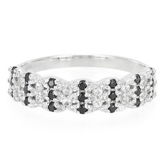 Bague en argent et Spinelle noir