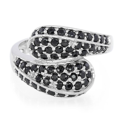 Bague en argent et Spinelle noir