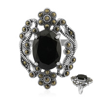 Bague en argent et Spinelle noir