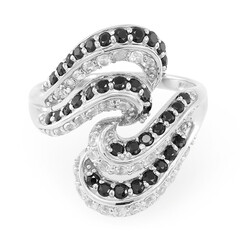 Bague en argent et Spinelle noir