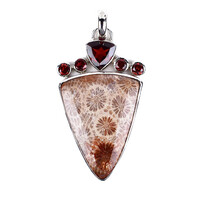 Pendentif en argent et Corail fossilisé