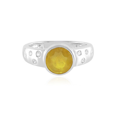 Bague en argent et Saphir jaune de Madagascar