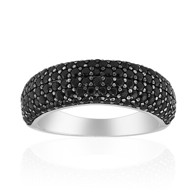 Bague en argent et Spinelle noir