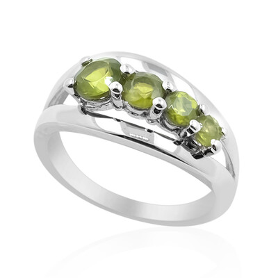 Bague en argent et Vésuvianite