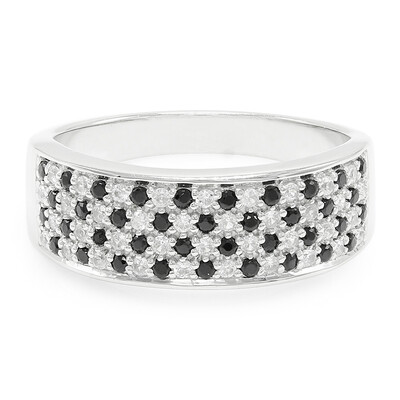 Bague en argent et Spinelle noir