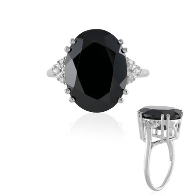 Bague en argent et Spinelle noir