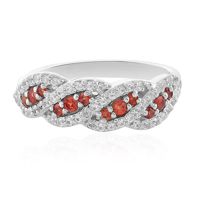 Bague en argent et Saphir rouge du soir