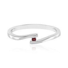 Bague en argent et Spinelle rouge noble