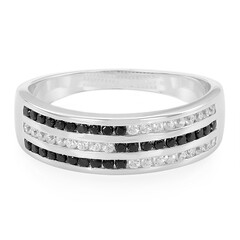 Bague en argent et Spinelle noir