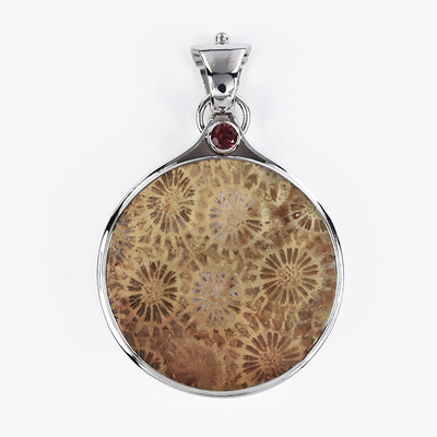 Pendentif en argent et Corail fossilisé