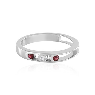 Bague en argent et Spinelle rouge noble