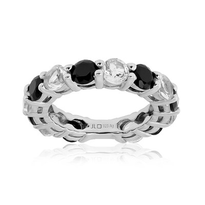 Bague en argent et Spinelle noir