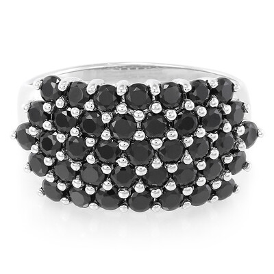 Bague en argent et Spinelle noir