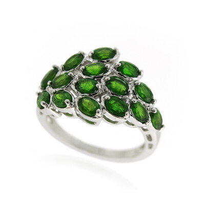 Bague en argent et Diopside de Russie