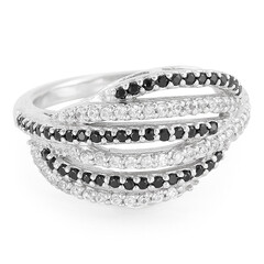 Bague en argent et Spinelle noir