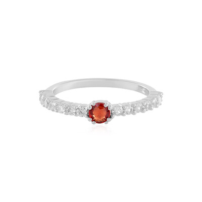 Bague en argent et Saphir rouge du soir