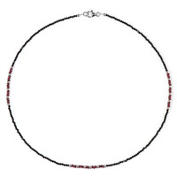 Collier en argent et Spinelle noir