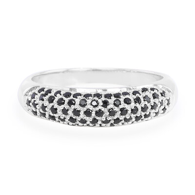 Bague en argent et Spinelle noir