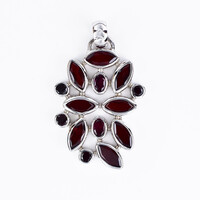 Pendentif en argent et Grenat du Mozambique