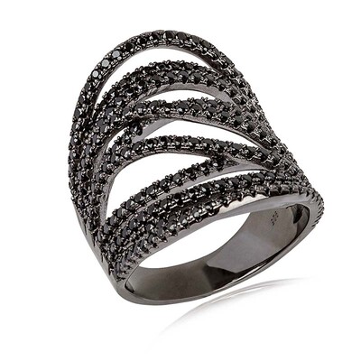 Bague en argent et Spinelle noir