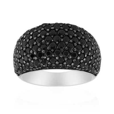 Bague en argent et Spinelle noir