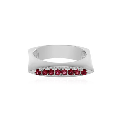 Bague en argent et Spinelle rouge noble